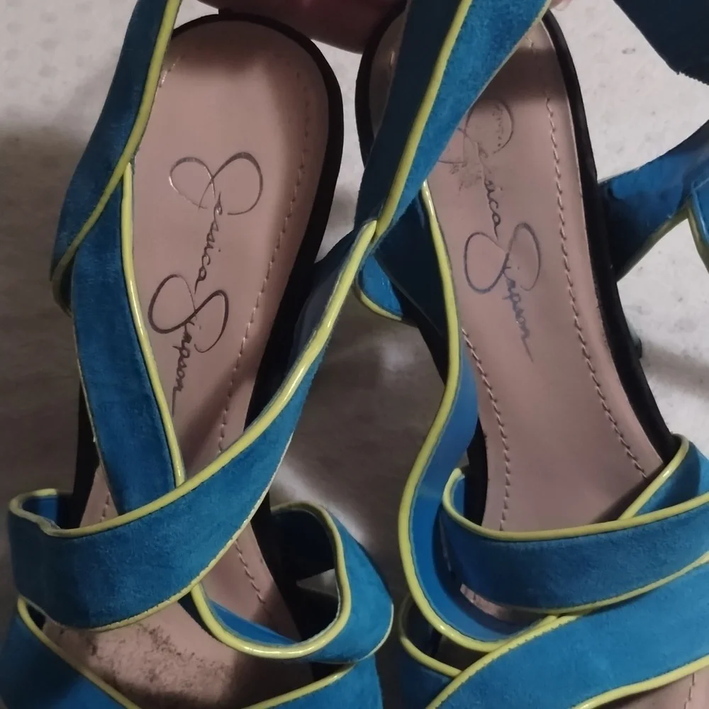 Jessica Simpson turquoise heels - Picture 7 of 9